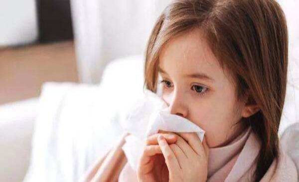 三岁宝宝发烧、三岁宝宝突发高烧，家长该如何应对？